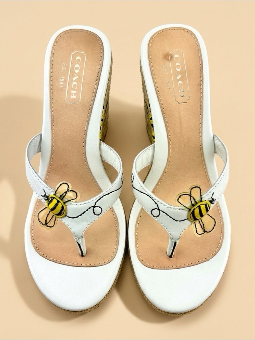 COACH Mattie Bumble Bee Wedge Thong Sandal 🐝 Y2K - Size 6.5 Medium